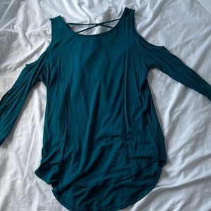 Open Back 3/4 Sleeve Shirt